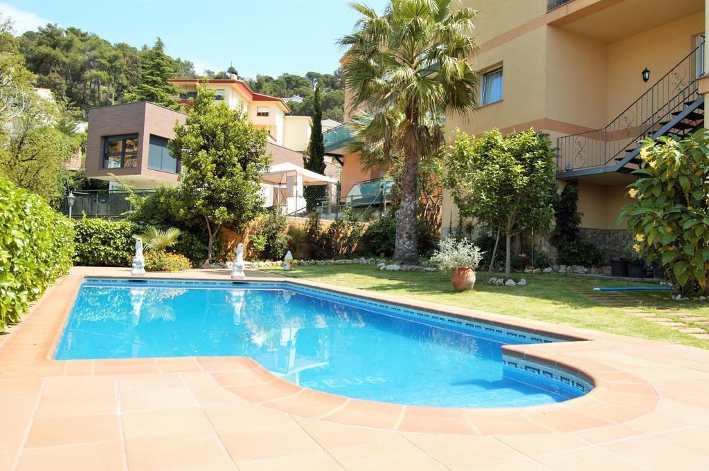 2Pau - Lloret De Mar Villa Екстериор снимка